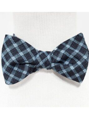 New Daniel Cremieux Blue Plaid Self Tie Bow Tie Bowtie